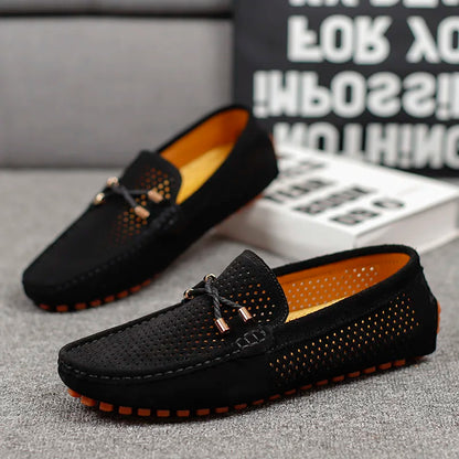 Loafer da uomo con dettaglio traforato e design slip-on