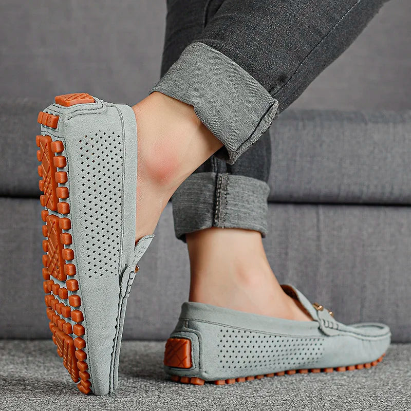 Loafer da uomo con dettaglio traforato e design slip-on